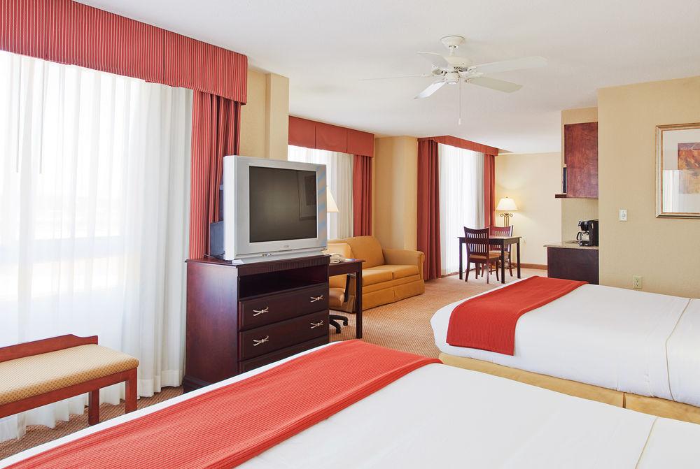 Holiday Inn Express Hotel & Suites Lucedale By Ihg Zewnętrze zdjęcie